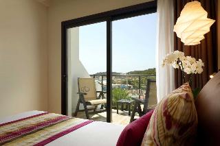 Room Room