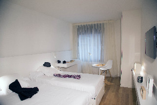 Room
 di Guillermo Tell