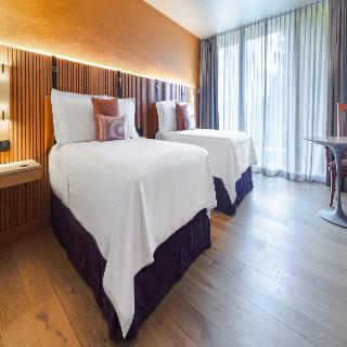 Room Room