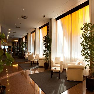 Executive, Milan