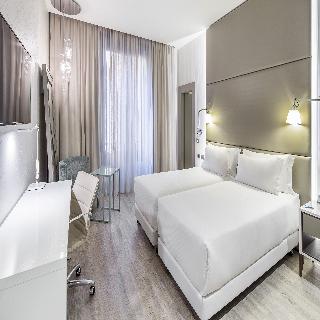 NH Milano Touring, Milan