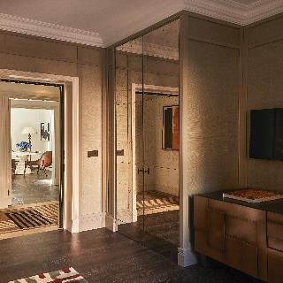 The Carlton Image 92