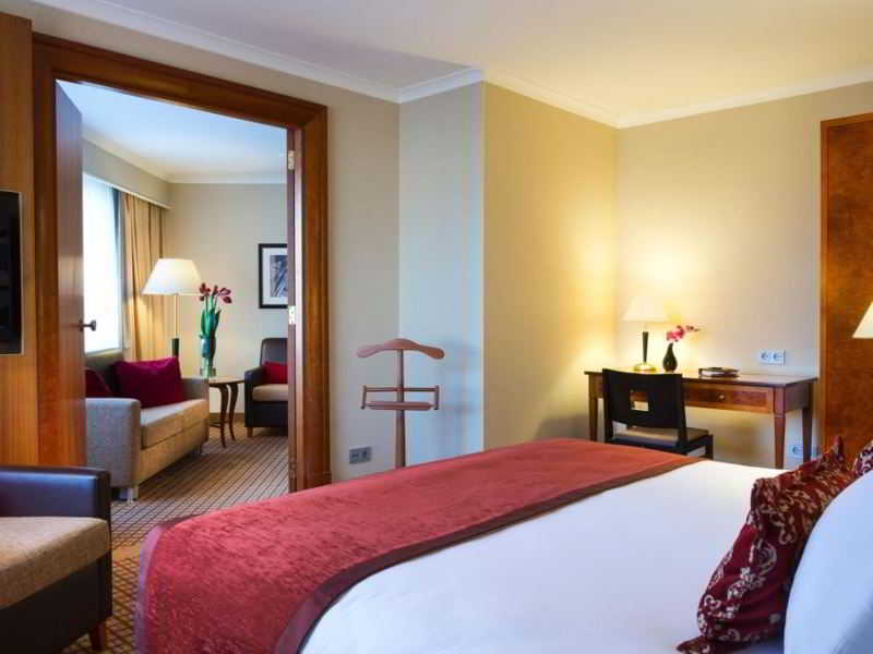 Crowne Plaza Schiphol Amsterdam, Amsterdam and vicinity