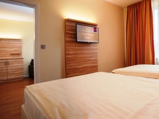 General view thumbnail 1