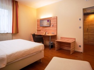 General view thumbnail 6