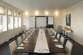 Conferences
 di The Square