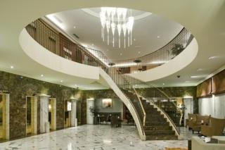 Lobby
 di Le Warwick Geneva