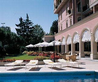 Pool
 di De la Paix Lugano