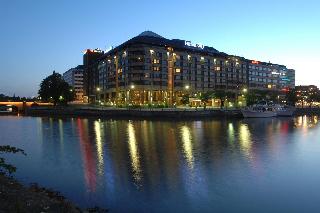 Hilton Helsinki Strand