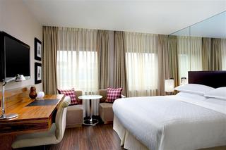 Sheraton Grand Hotel & Spa Edinburgh, Edinburgh