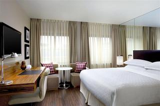Sheraton Grand Hotel & Spa Edinburgh, Edinburgh