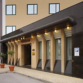 Smart Holiday Hotel 