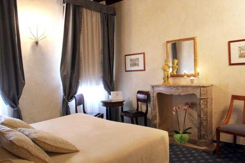 Room
 di Ai Due Fanali