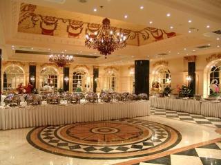 Pyramisa Suites Hotel Cairo