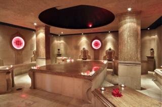 Sports and Entertainment
 di Ramada Sofia