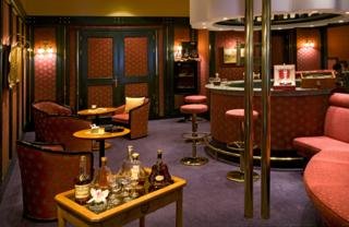 Bar
 di Golden Tulip Savoy Hotel Prague