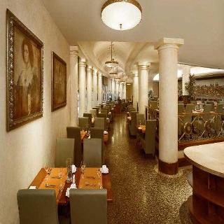 Sheraton Warsaw Hotel - Restaurant