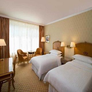 Sheraton Warsaw Hotel - Zimmer
