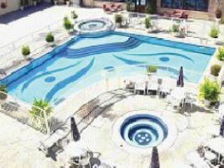 Pool
 di Dubai Grand