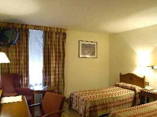 Room
 di Abat Cisneros