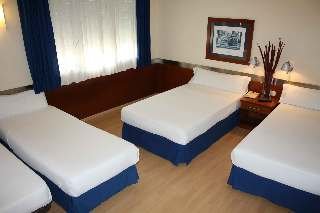 Room
 di Tres Torres Atiram Hotels