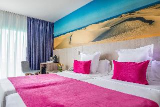 Room Room