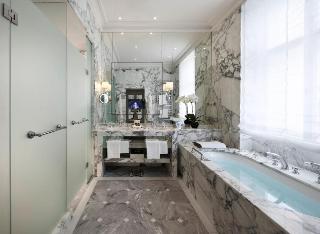 Grand Signature Suite