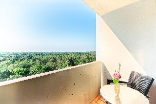 1 Queen Standard Top Floor