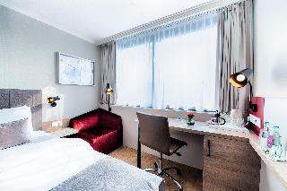 1 Queen Standard City View Top Floor