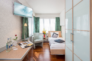 Room
 di Krone Unterstrass