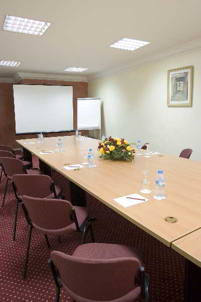 Conferences
 di Kenzi Basma