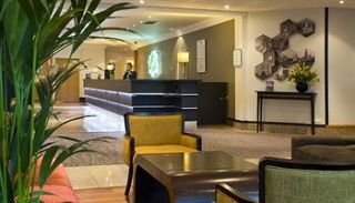 Bar
 di Holiday Inn London Wembley