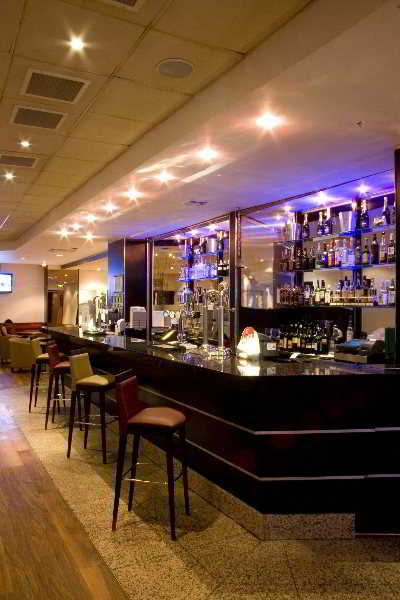 Bar
 di Holiday Inn London Wembley