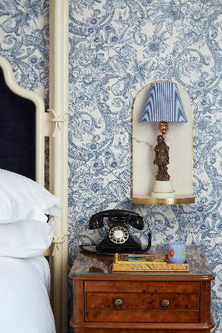 Room
 di Macdonald Randolph