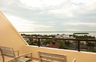 CLUB SUITE LAGOON VIEW