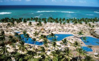 Pool
 di Sirenis Tropical Suites Casino & Spa All Inclusive