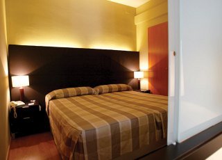 Room
 di Senator Barcelona