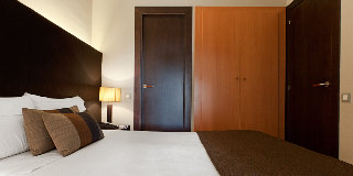 Room
 di Senator Barcelona