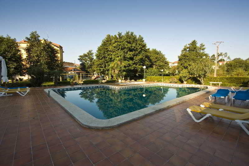 Pool
 di Cabo Festiñanza