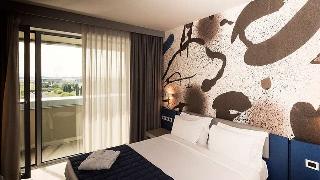 Room Room