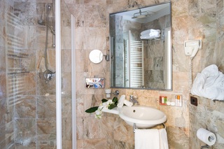 Adler Cavalieri, Florence