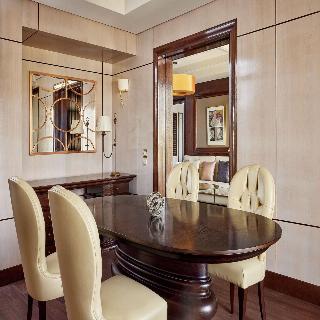 Room Room