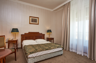 Room thumbnail 52