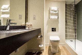1 Double Standard Walk in Shower