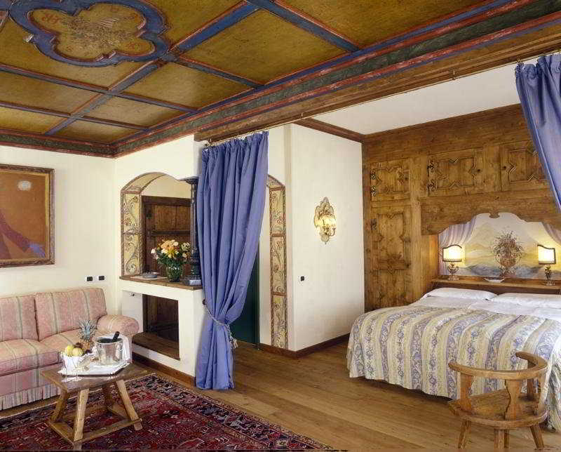 Room thumbnail 2
