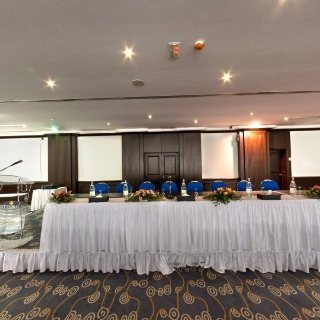 Conferences
 di Golden Tulip Mechtel