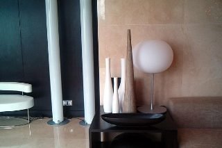 Lobby
 di Quinta Mirabela