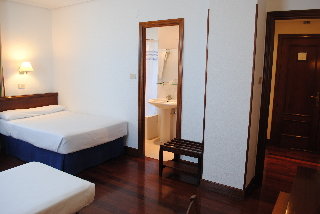 Room
 di Zarauz