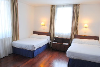 Room
 di Zarauz