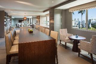 Hyatt Regency at Los Angeles International Airport